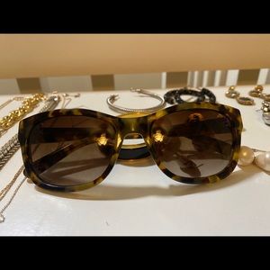 TORY BURCH SUNGLASSES tortoise shell
